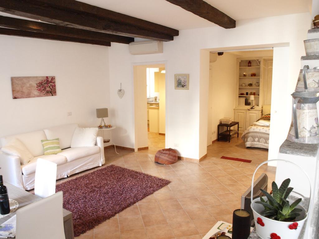 Appartement Il Salotto Di Via Giulia à Rome Chambre photo